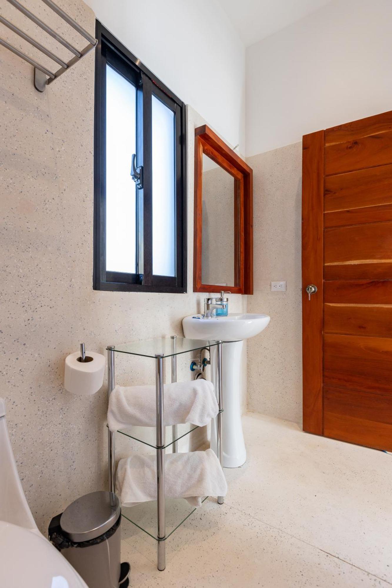 Maria Juana, Hostal Las Terrenas Exterior photo